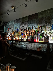 Cinco Lounge, un bar à cocktail à Lisbonne avec une carte incroyable et une ambiance amicale très agréable