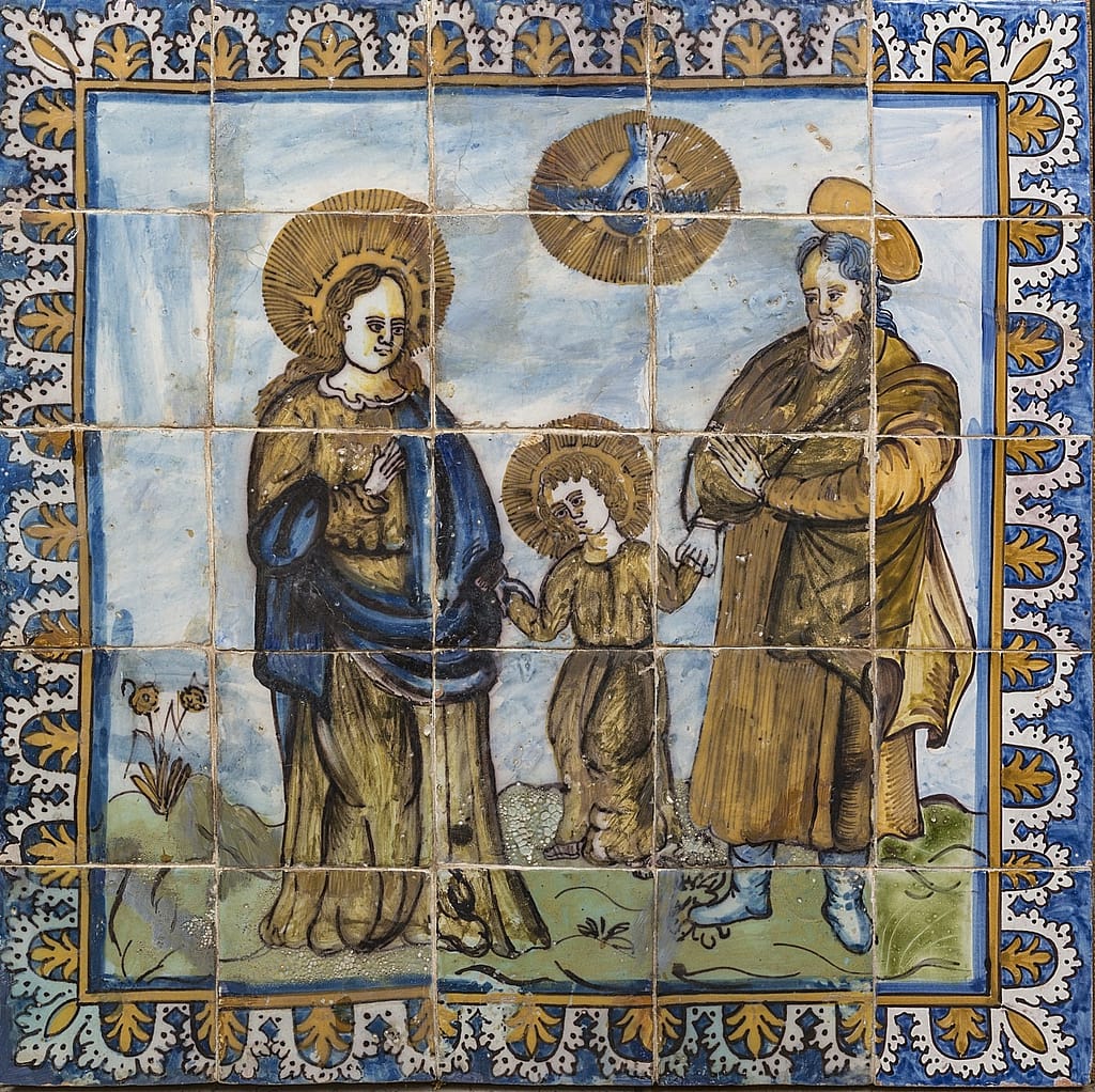 Représentation religieuse de la sainte famille sur un panneau d'azulejos polychromes