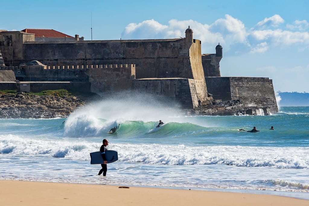 Carcavelos beach is the place for surfers and bodysurfers, the waves are perfect