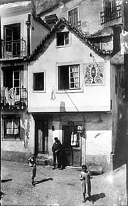 L'une des plus anciennes maisons de la ville de Lisbonne ayant survécu au tremblement de terre de 1755.