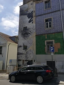Street art à Graça de Eime, rendant hommage à la poète Sophia de Mello Breyner