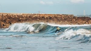 Surfing lessons in Lisbon on Carcavelos beach
