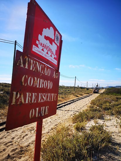 Transpraia is the train that runs along the beaches of the Costa da Caparica