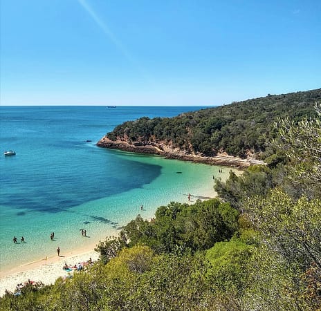 The Praia dos Galapinhos is unique in its diversity, worthy of a small paradise on earth