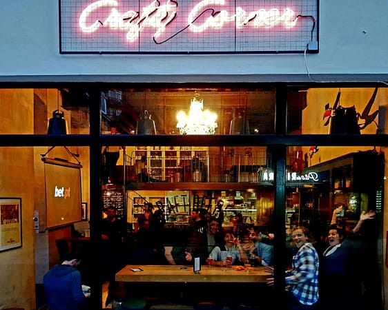 Crafty Corner an excellent craft beer bar in Lisbon on Cais do Sodre.