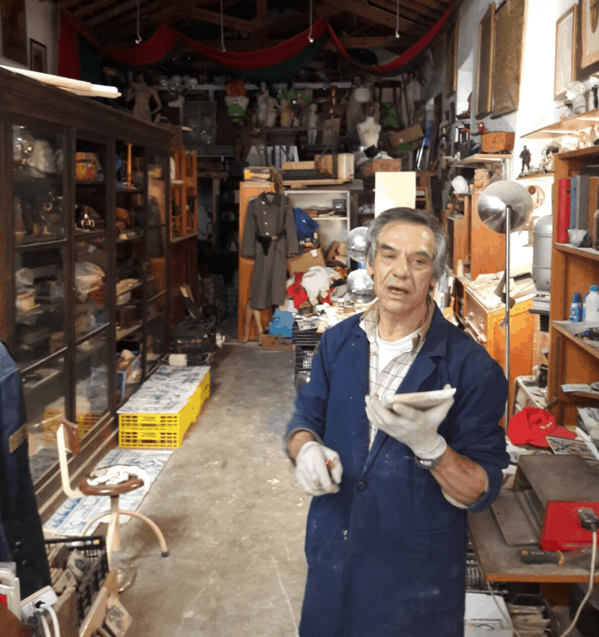 Carlos, the best restorer of antique tiles in Portugal, now deceased